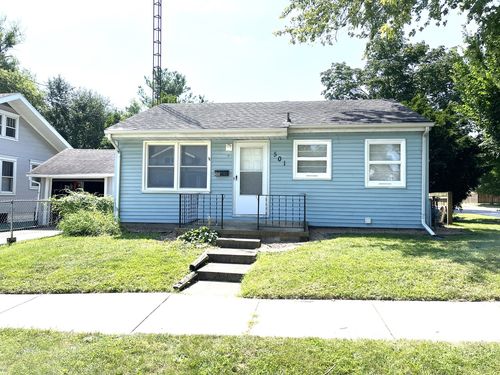 501 University Ave, Bloomington, IL, 61701-1852 | Card Image