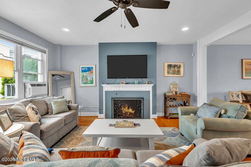 8 Deal Lake Ct, Asbury Park, NJ, 07712-5116 | Card Image