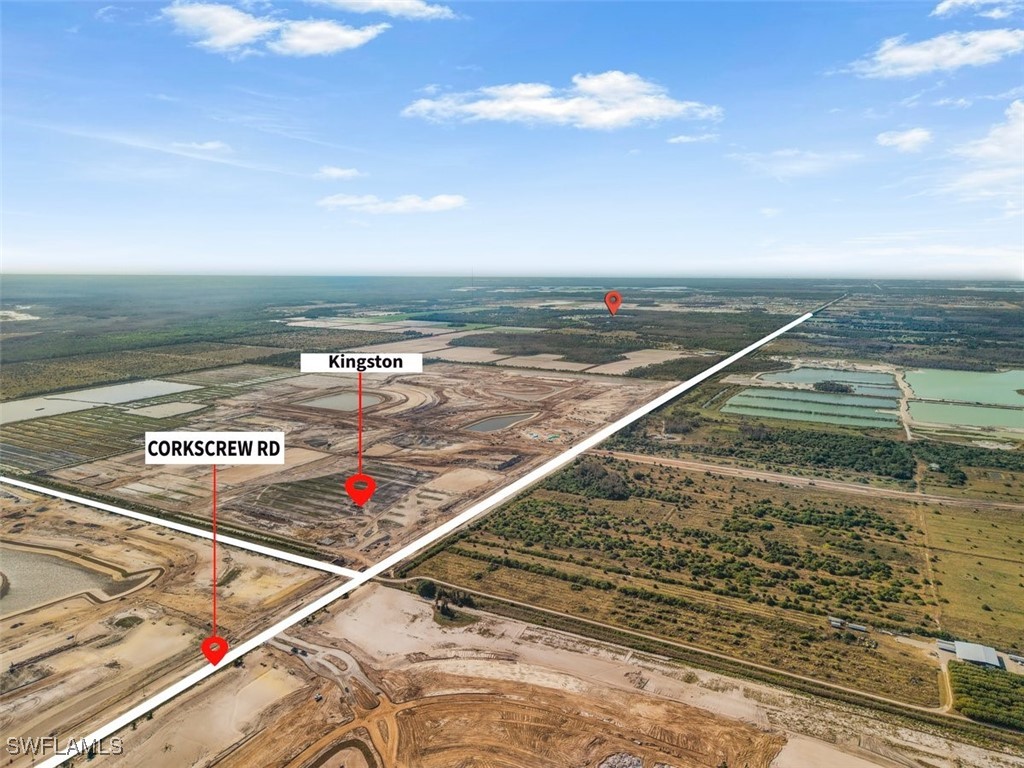 Land in Estero 3