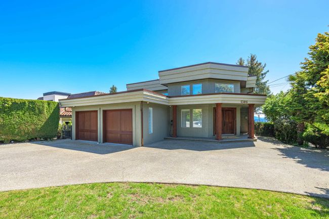 1386 Bishop Road, House other with 4 bedrooms, 3 bathrooms and 5 parking in White Rock BC | Image 1
