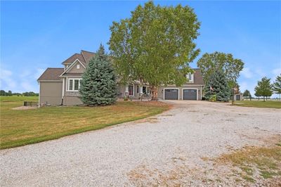 7845 W 255th Street, House other with 5 bedrooms, 4 bathrooms and null parking in Louisburg KS | Image 3