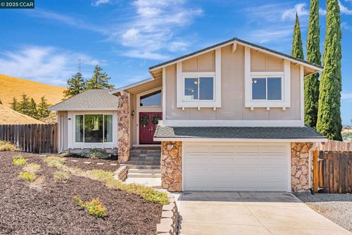 166 Encinal Pl, Pittsburg, CA, 94565-6048 | Card Image