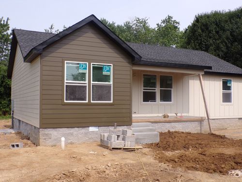921 Forrest Ave, Smithville, TN, 37166-2422 | Card Image