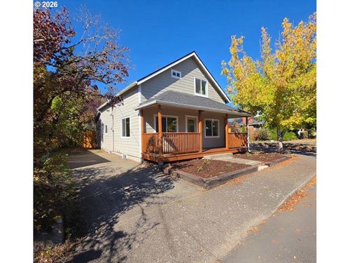 4245 Se 89th Ave, Portland, OR, 97266-2803 | Card Image