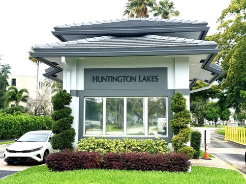 608-7076 Huntington Ln, Delray Beach, FL, 33446-2506 | Card Image