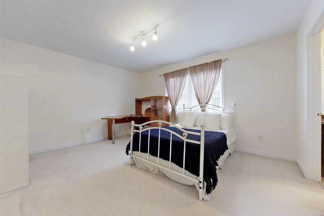 10 Gosling St, House other with 4 bedrooms, 5 bathrooms and 7 parking in Brampton ON | Image 31