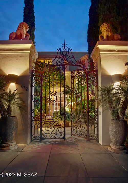 432 W Crawford St, Nogales, AZ, 85621-2508 | Card Image