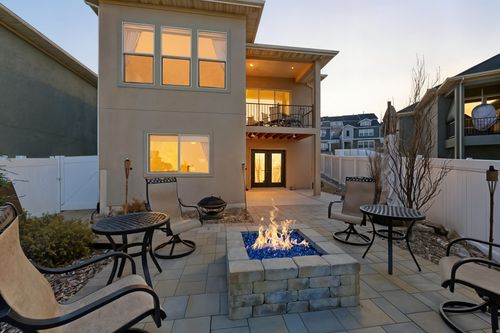 987 E Deer Arch Ln, Draper, UT, 84020-1369 | Card Image