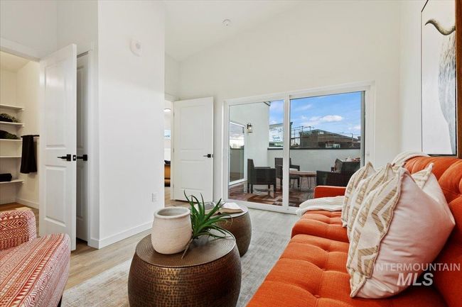 2007 S Makar Ln, Townhouse with 3 bedrooms, 4 bathrooms and 2 parking in Boise ID | Image 25