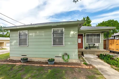 803 Oak St, Mckinney, TX, 75069-2934 | Card Image