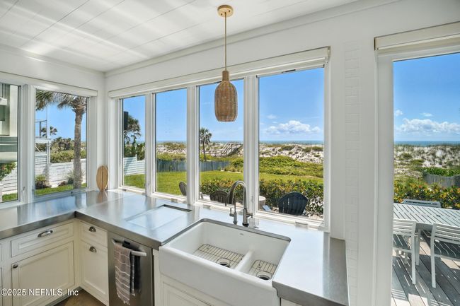 816 Ocean Front, House other with 4 bedrooms, 3 bathrooms and null parking in NEPTUNE BEACH FL | Image 19