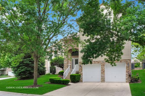 740 Manor Hill Pl, Sugar Grove, IL, 60554-7829 | Card Image