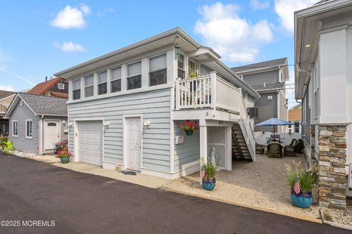 6-6 Beachcomber Ln, Point Pleasant Beach, NJ, 08742-5635 | Card Image