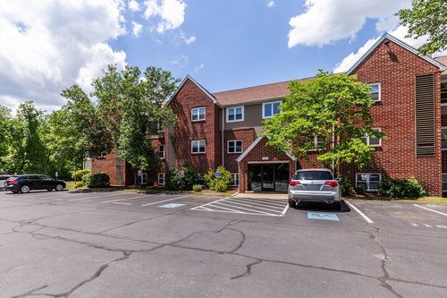 25-35 Longworth Ave, Brockton, MA, 02301-7069 | Card Image