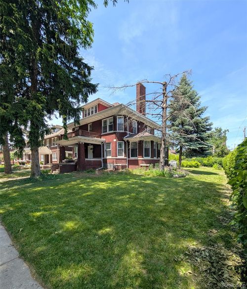 2400 Edison St, Detroit, MI, 48206-2045 | Card Image