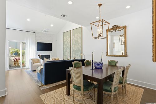 apt-2-208 Grandview Pl, Alamo Heights, TX, 78209-5881 | Card Image