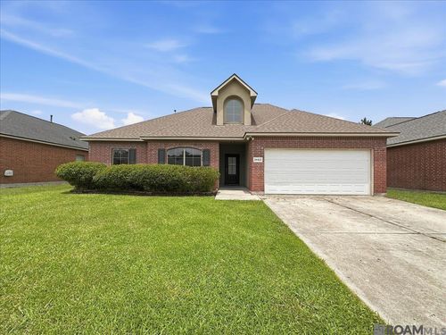 26423 Avoyelles Ave, Denham Springs, LA, 70726-6963 | Card Image