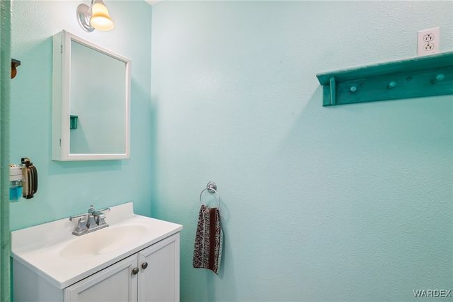 Bathroom | Image 30