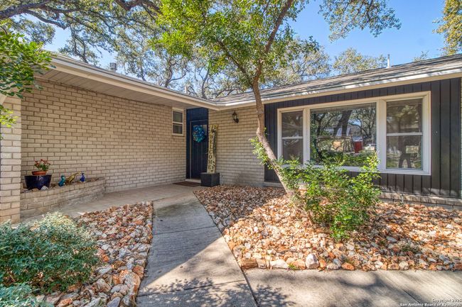 Front Door | Image 4