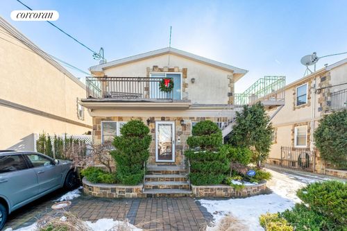 162-16 77th Rd, Fresh Meadows, NY, 11366-1906 | Card Image