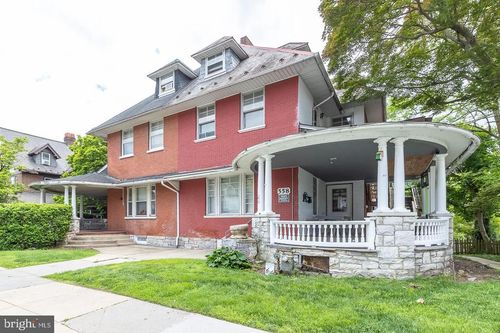 558 E Lincoln Hwy, COATESVILLE, PA, 19320-3768 | Card Image