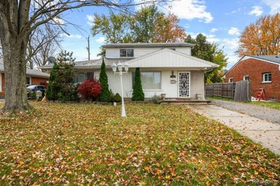 29249 Everett Street, Home with 4 bedrooms, 2 bathrooms and null parking in Southfield MI | Image 1