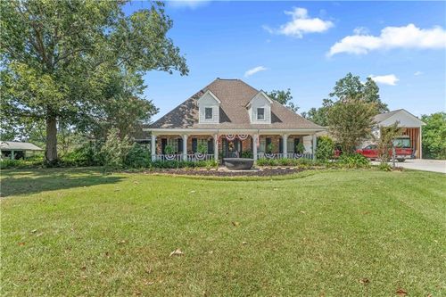 32295 Keila Dr, Springfield, LA, 70462-7504 | Card Image