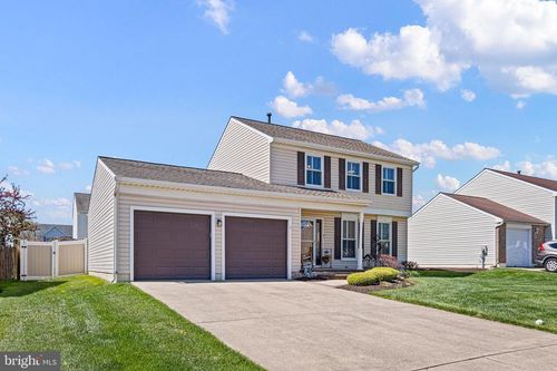 111 Dasher Ave, BEAR, DE, 19701-1193 | Card Image