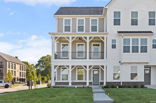 105 Parkerwood Ln, West Lafayette, IN, 47906-4543 | Card Image