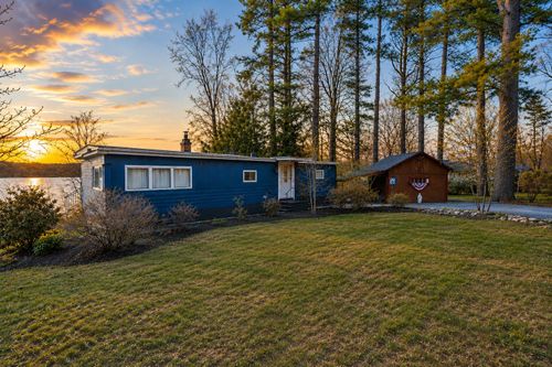 81 Wilson Pond Rd, North Swanzey, NH, 03431-4466 | Card Image