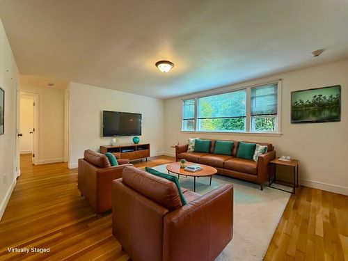 4-15 Park Ave, Foxboro, MA, 02035-3056 | Card Image