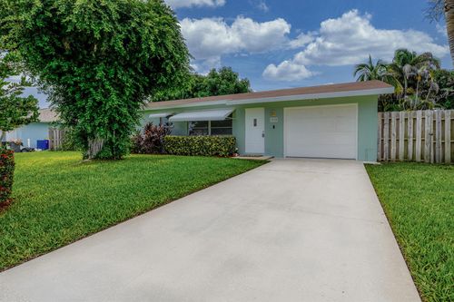 2038 Se Monroe St, Stuart, FL, 34997-5883 | Card Image