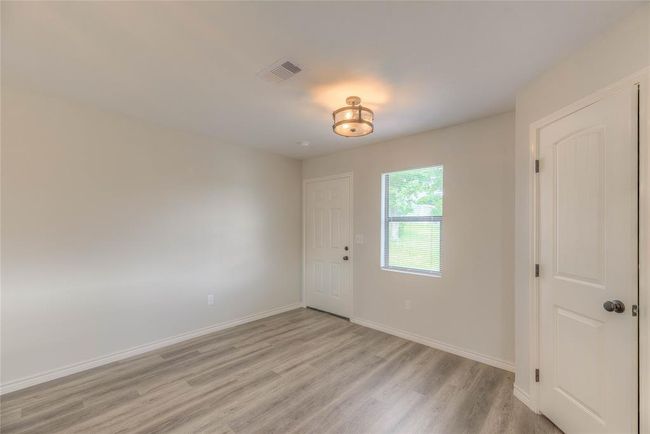 Dining area, walk in pantry | Image 13