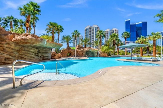 UNIT-3005 - 222 Karen Ave, Home with 1 bedrooms, 2 bathrooms and 1 parking in Las Vegas NV | Image 41