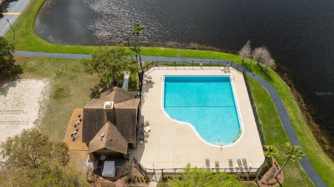 9730 - 9730 Lake Chase Island Way, Condo with 3 bedrooms, 2 bathrooms and null parking in TAMPA FL | Image 47