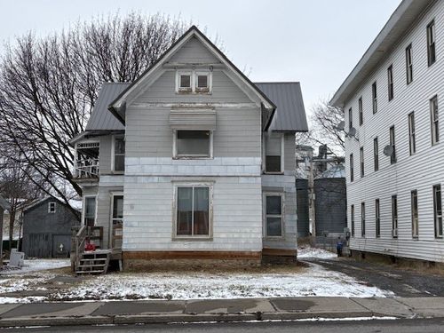 208 E Elm St, Penn Yan, NY, 14527-1312 | Card Image