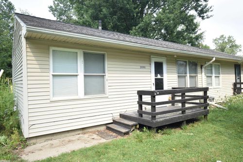 20190 Sherwood Rd, Sumpter Township, MI, 48111-9377 | Card Image