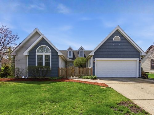 40 Fern Rd, Lake Zurich, IL, 60047-1808 | Card Image