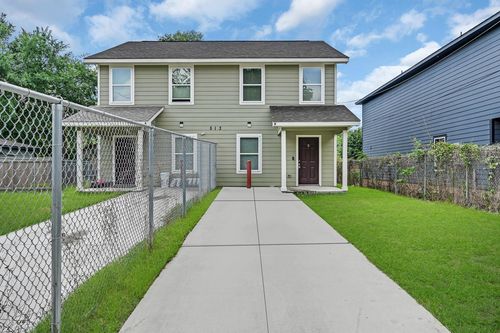 b-513 Avenue I, Conroe, TX, 77301-3857 | Card Image