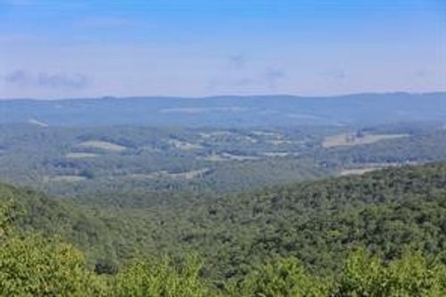 4 Bluffs Trail, Donegal - WML, PA, 15628 | Card Image