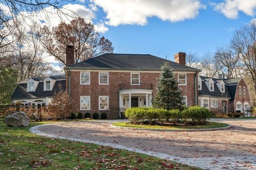 30 Highland Ln, Milton, MA, 02186-3715 | Card Image