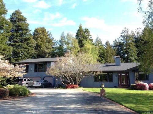 109 Pampas Ln, Fortuna, CA, 95540-9255 | Card Image