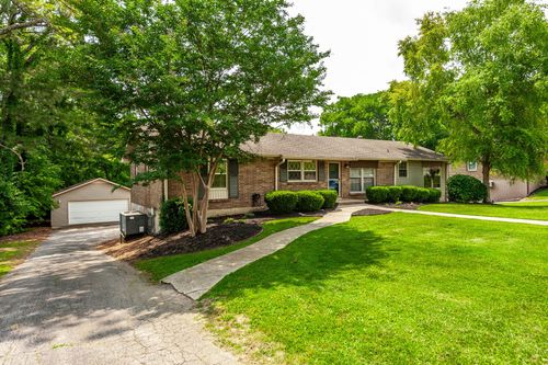 148 Chippendale Dr, Hendersonville, TN, 37075-3227 | Card Image