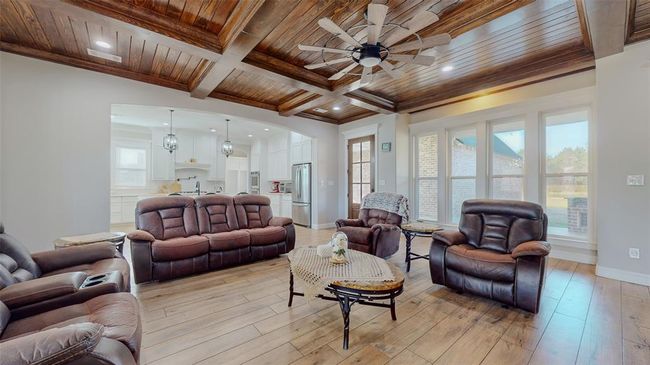 205 Talpa Trl, House other with 5 bedrooms, 4 bathrooms and 3 parking in Lumberton TX | Image 9