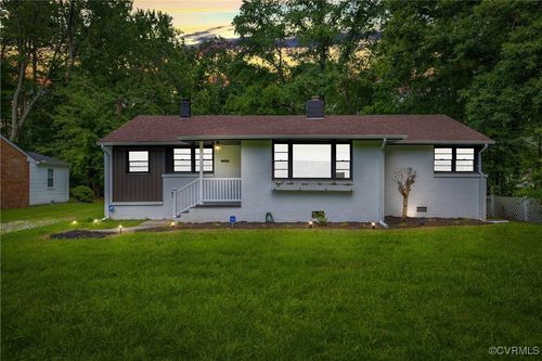 520 Heth Rd, Petersburg, VA, 23805-2653 | Card Image