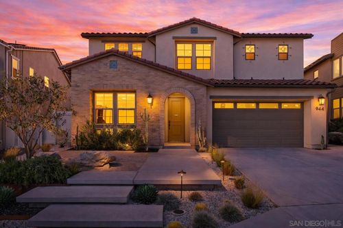 944 Lindbergh Dr, San Marcos, CA, 92069-7379 | Card Image