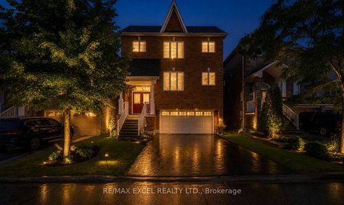44 Matthew Boyd Cres, Newmarket, ON, L3X3C3 | Card Image
