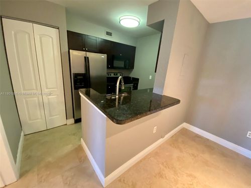 apt-108-2851 N Oakland Forest Dr, Oakland Park, FL, 33309-6487 | Card Image