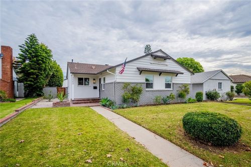 2640 N Buena Vista St, Burbank, CA, 91505 | Card Image