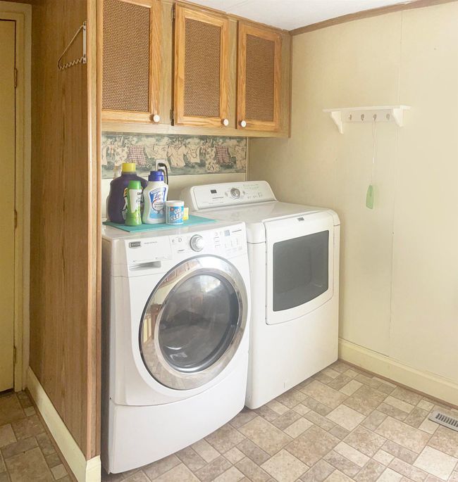 1057 Cone St, House other with 2 bedrooms, 1 bathrooms and null parking in Elkhart IN | Image 15